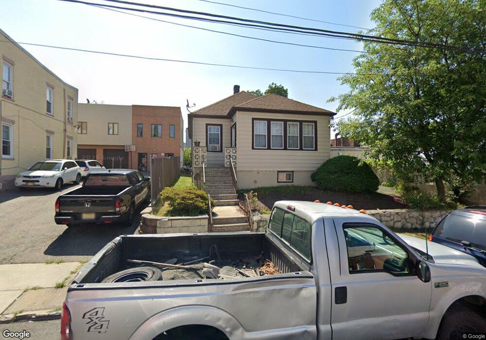 28 Grant St, Fairview, NJ 07022 - photo 1