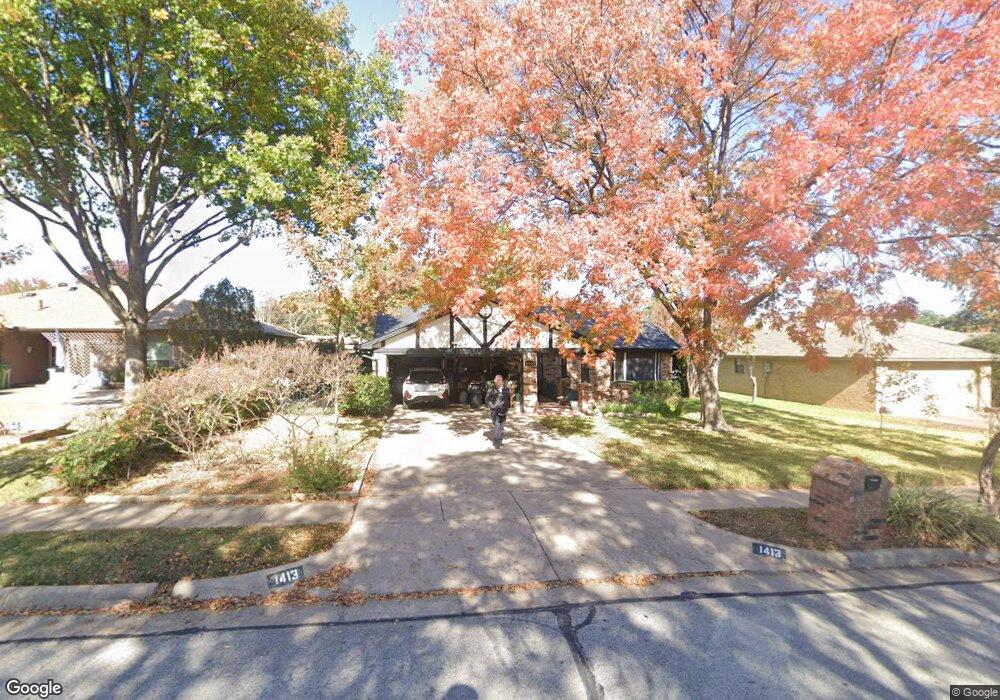 1413 Circle Ln, Bedford, TX 76022 - photo 1