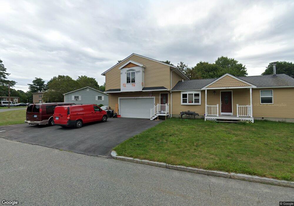 369 Grandview Ave, Woonsocket, RI 02895 - photo 1