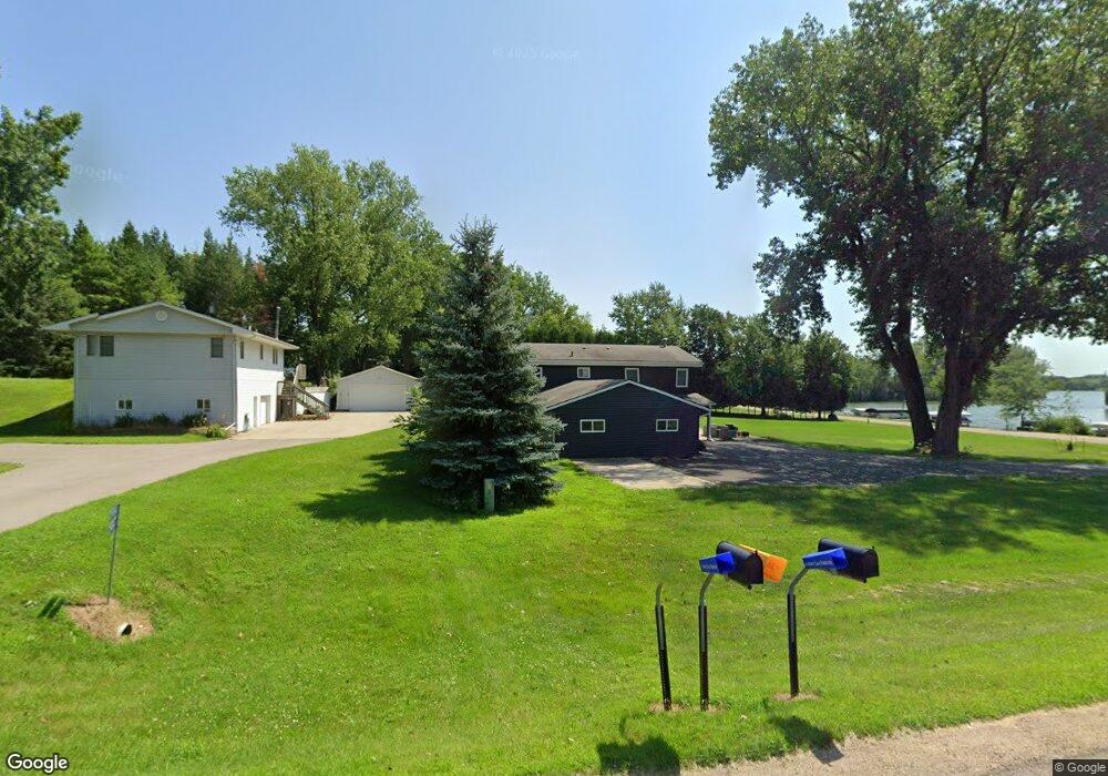 2124 Edgewater Dr, Albert Lea, MN 56007 - photo 1