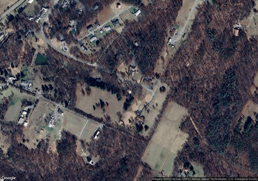 332 Sarah Ann Ln, Berkeley Springs, WV 25411 - photo 1