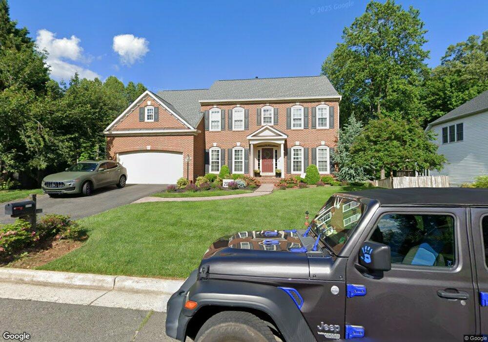 4883 Annamohr Dr, Fairfax, VA 22030 - photo 1