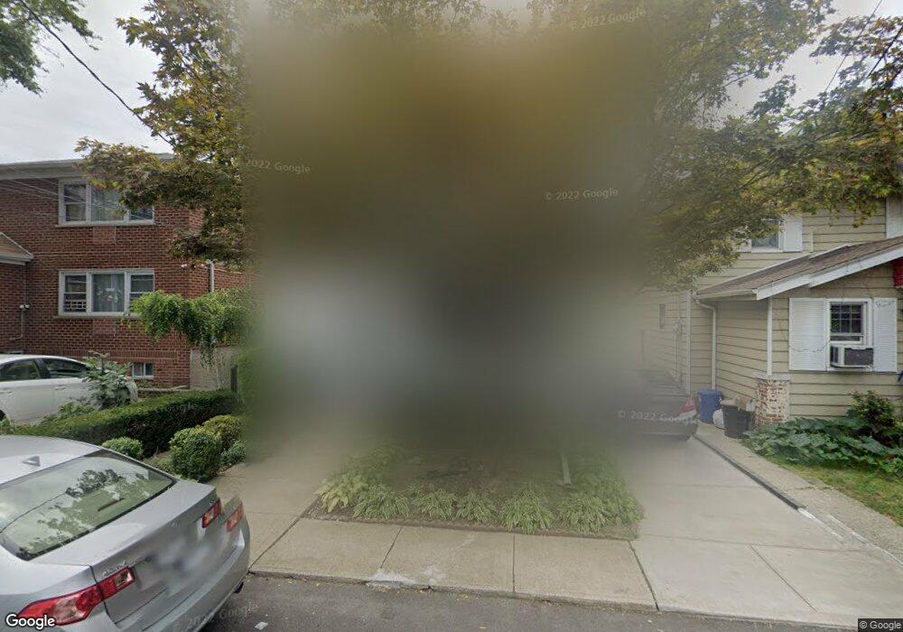 13514 61st Rd, Flushing, NY 11367 - photo 1