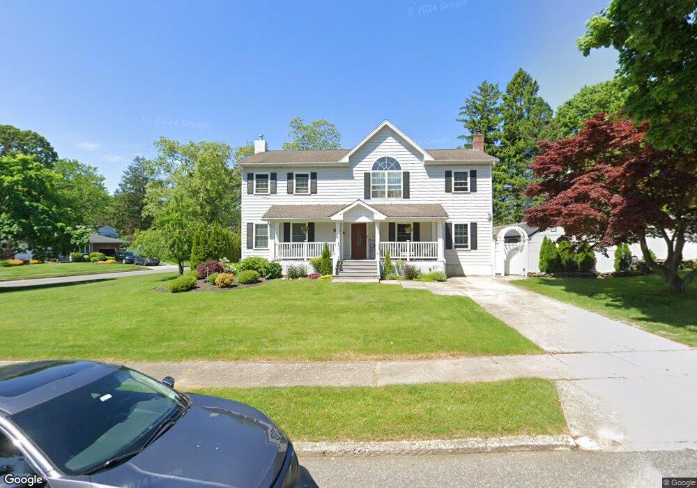 2 Rita Crescent, ComMacK, NY 11725 - photo 1