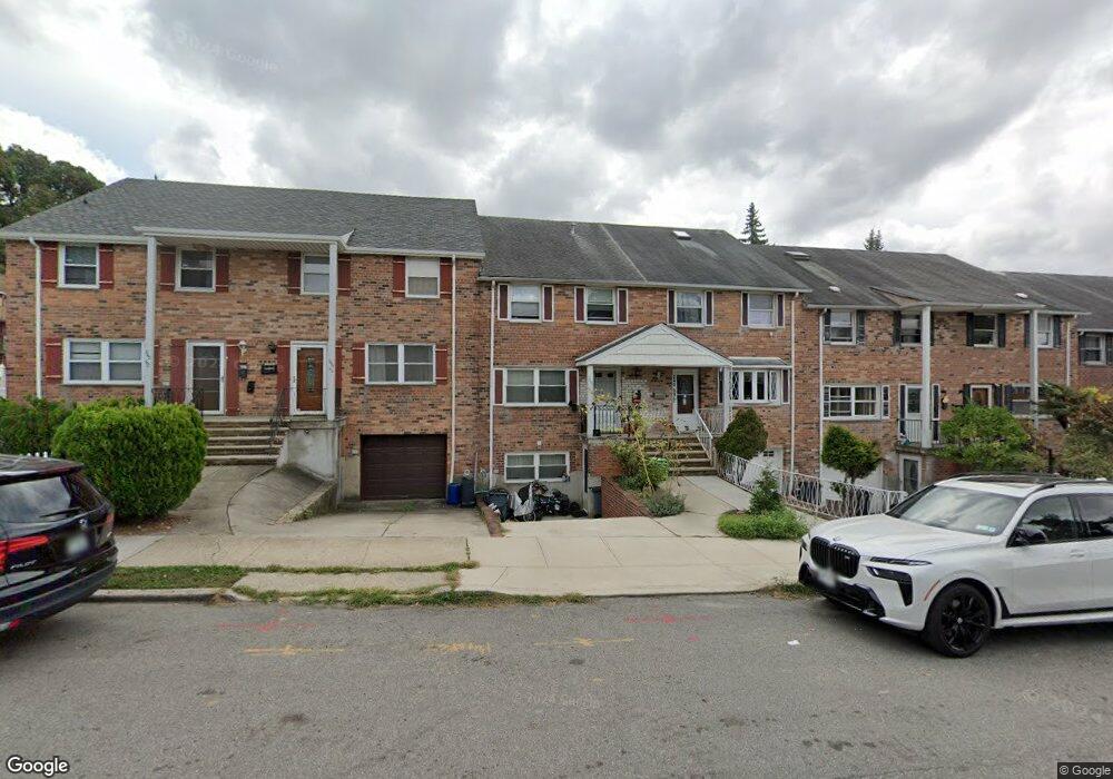 24054 65th Ave, Little Neck, NY 11362 - photo 1