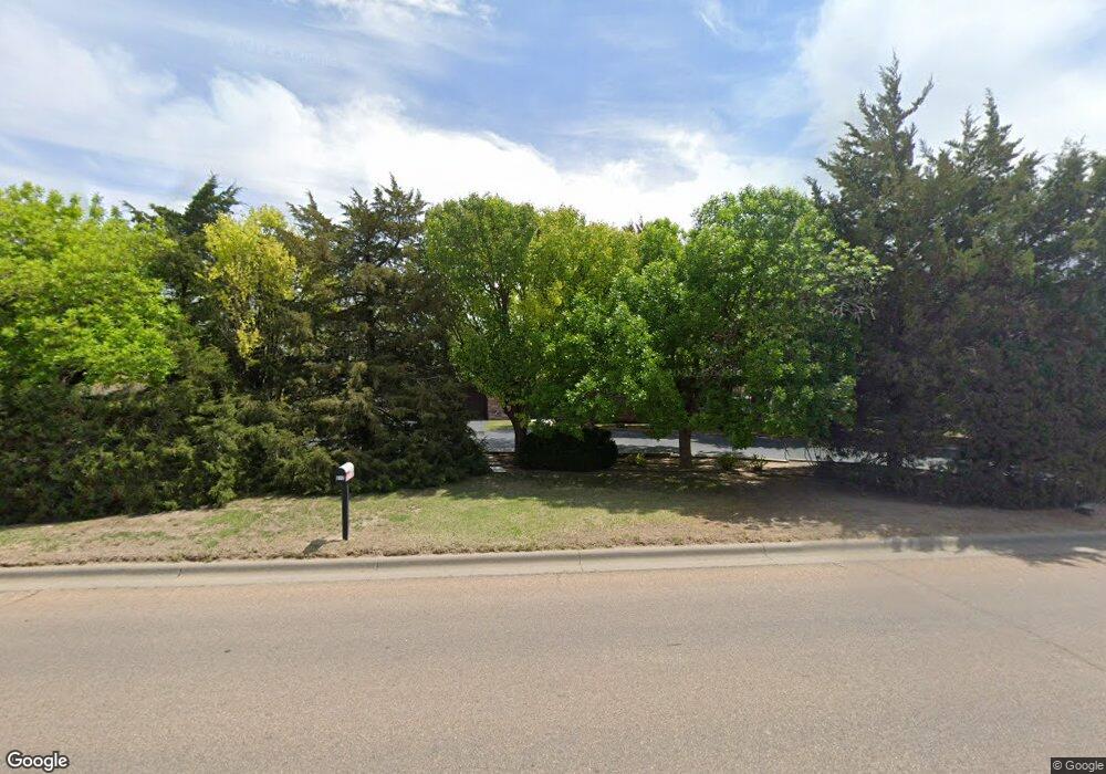 812 S Washington St, Hugoton, KS 67951 - photo 1