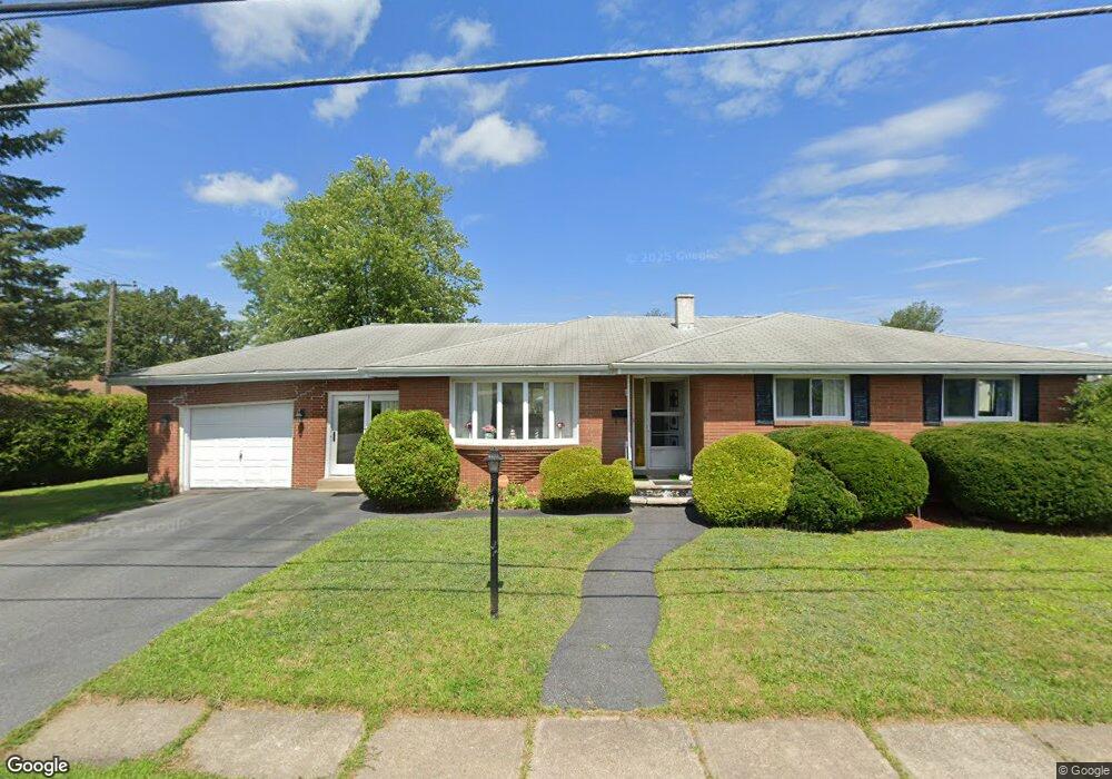 917 W 17th St, Hazleton, PA 18202 - photo 1