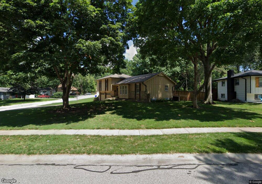 7301 Reeder St, Shawnee, KS 66203 - photo 1