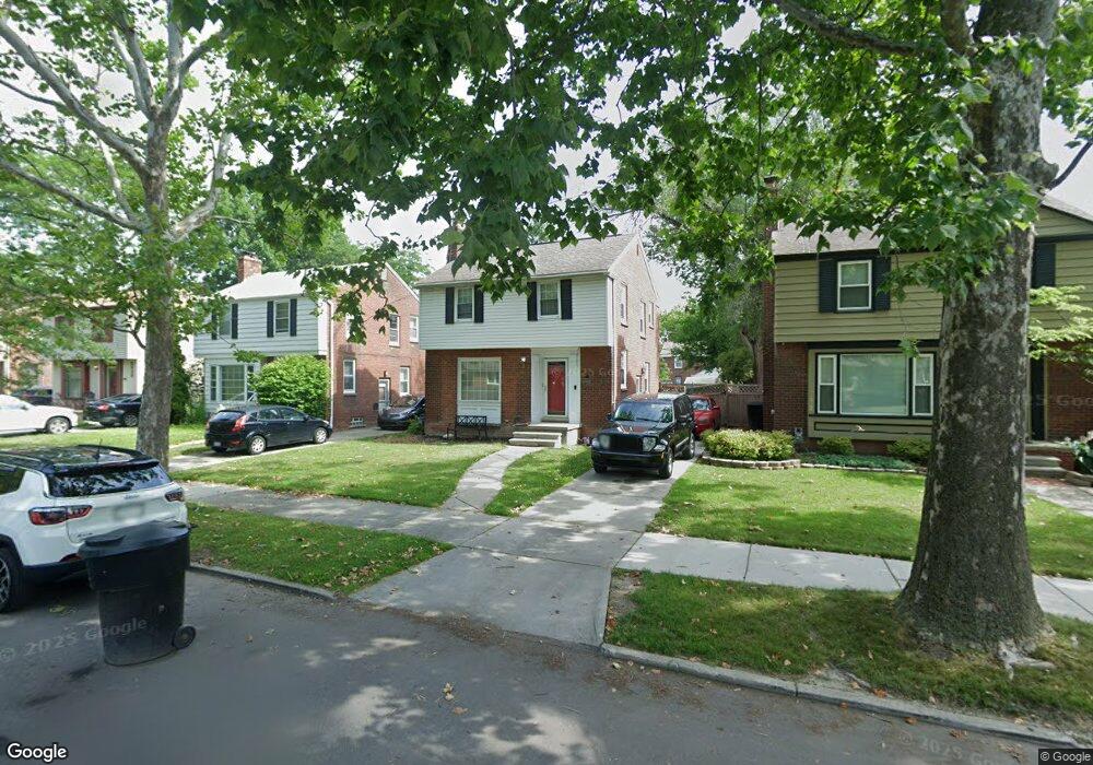 5932 Lannoo St, Grosse Pointe, MI 48236 - photo 1