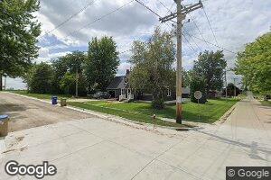 514 3rd St S, Winthrop, IA 50682