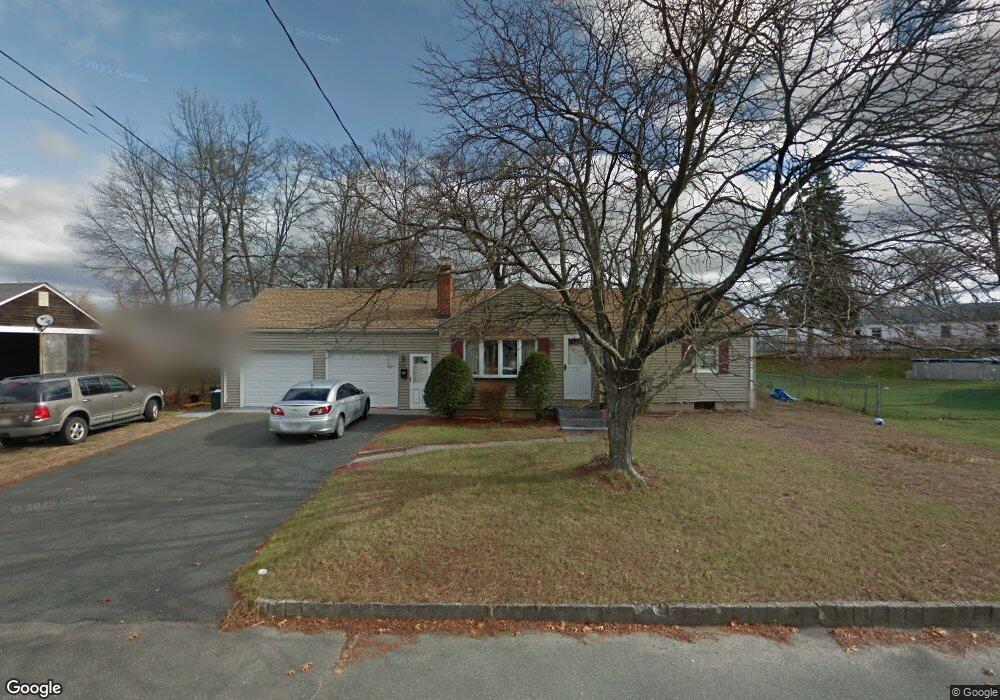 256 Mandalay Rd, Chicopee, MA 01020 - photo 1