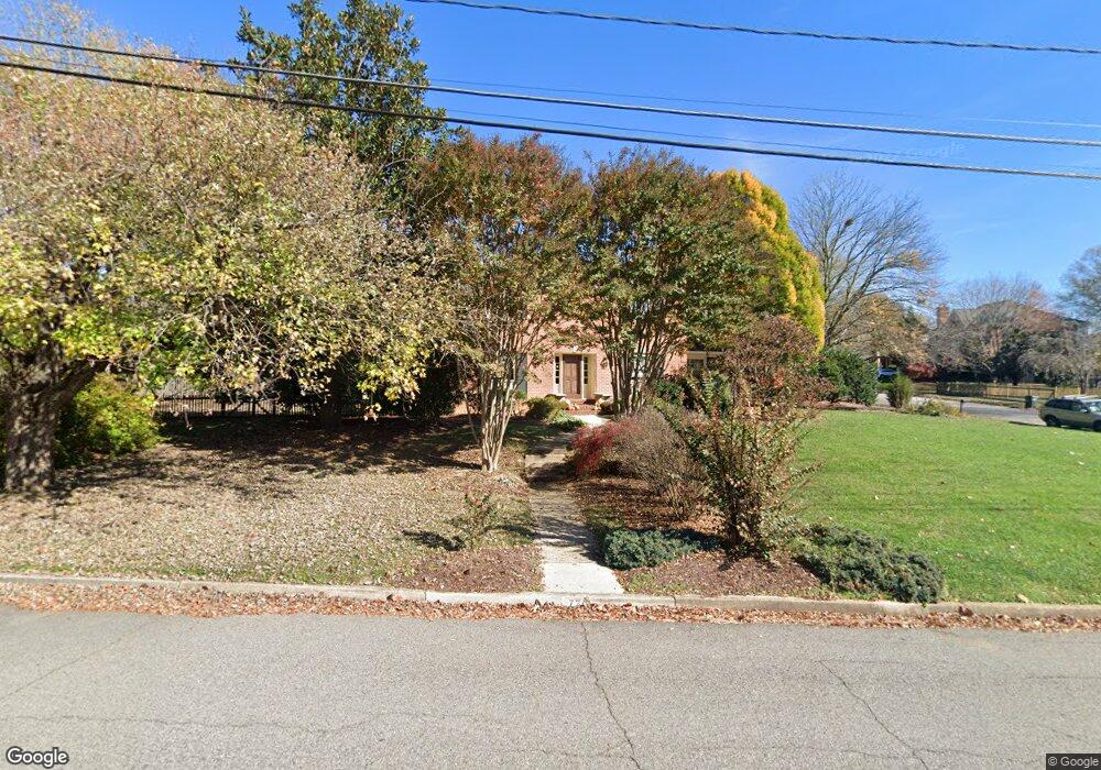 7713 Kirkside Dr, Alexandria, VA 22306 - photo 1