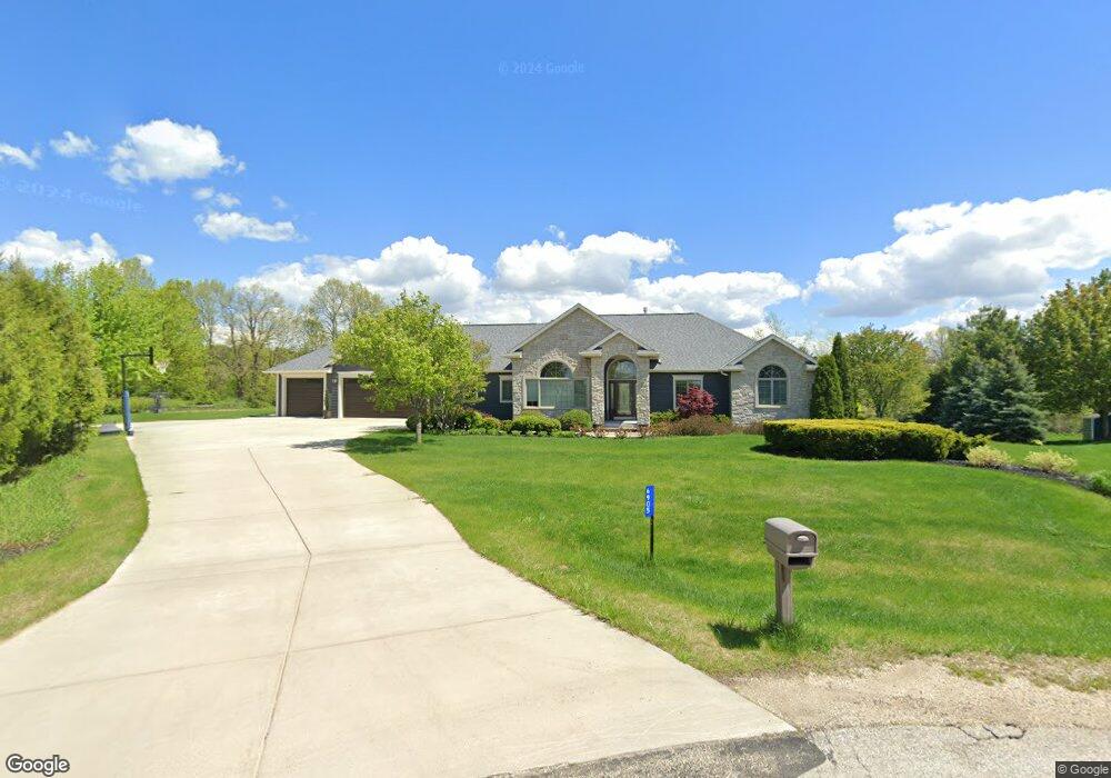 6905 Mount Pleasant Dr, West Bend, WI 53090 - photo 1