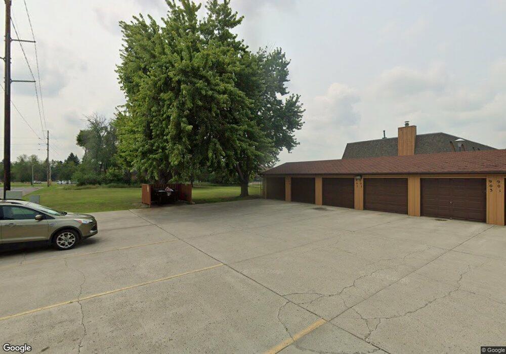 905 8th Ave NE, Jamestown, ND 58401 - photo 1