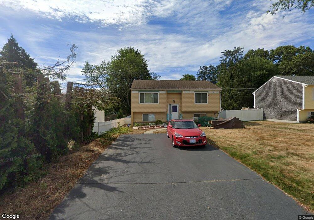 106 Iroquois Rd, Narragansett, RI 02882 - photo 1