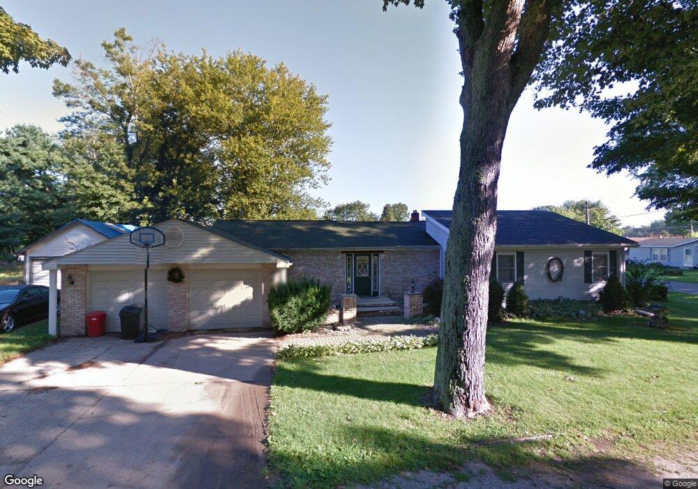 213 E Walker St, Rolling Prairie, IN 46371 - photo 1