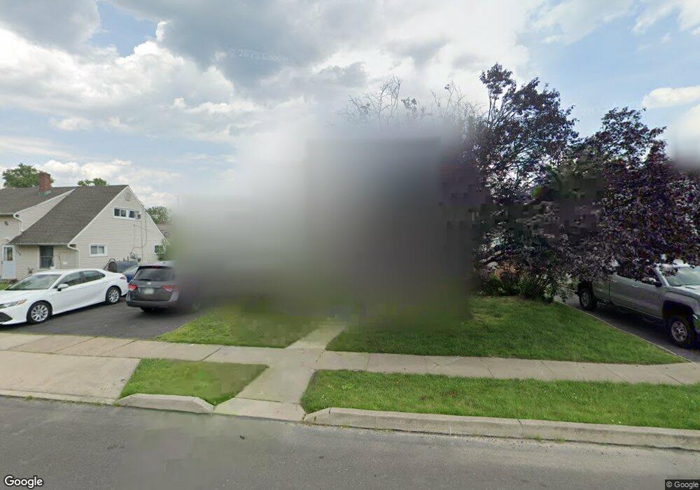 126 Goldengate Rd, Levittown, PA 19057 - photo 1