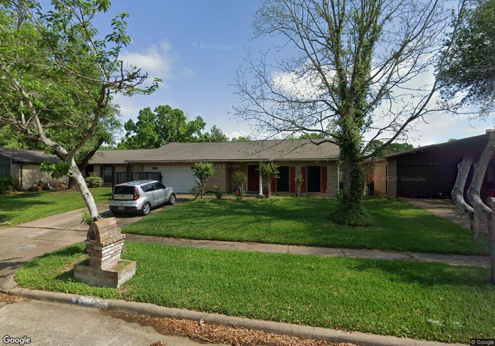 6114 Irish Hill Dr, Houston, TX 77053 - photo 1