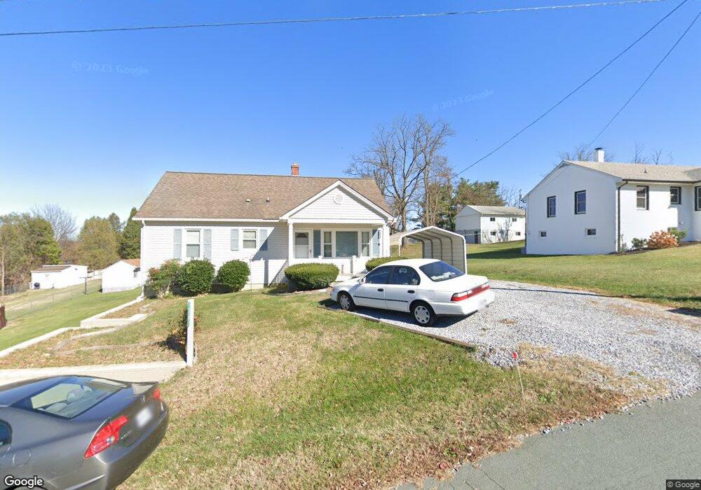 26 Oak St, Fishersville, VA 22939 - photo 1