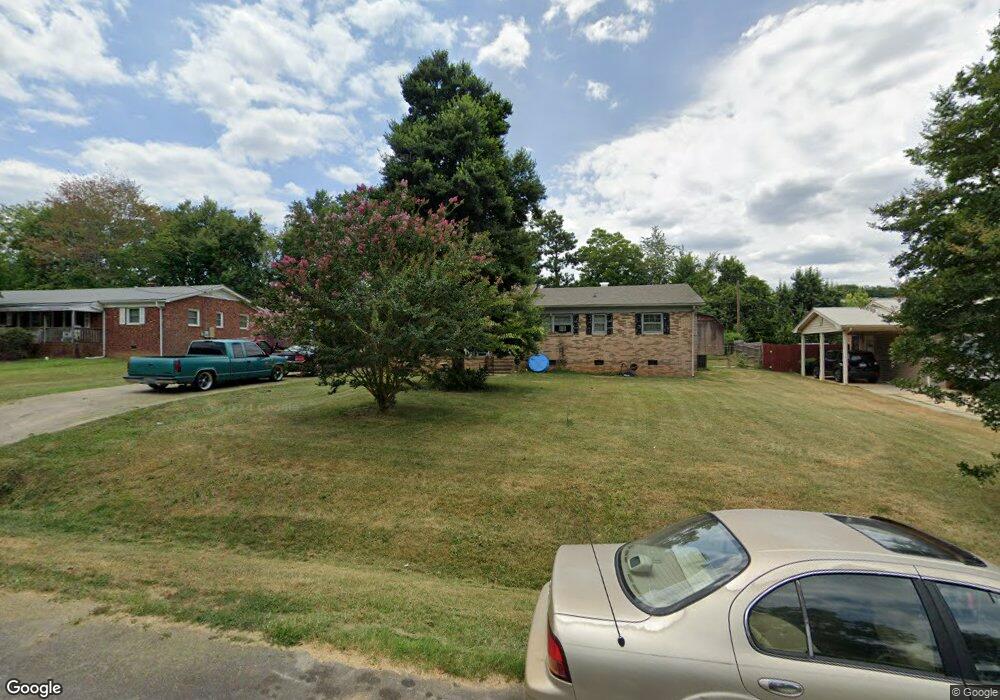 1903 Sewell Dr, Asheboro, NC 27203 - photo 1