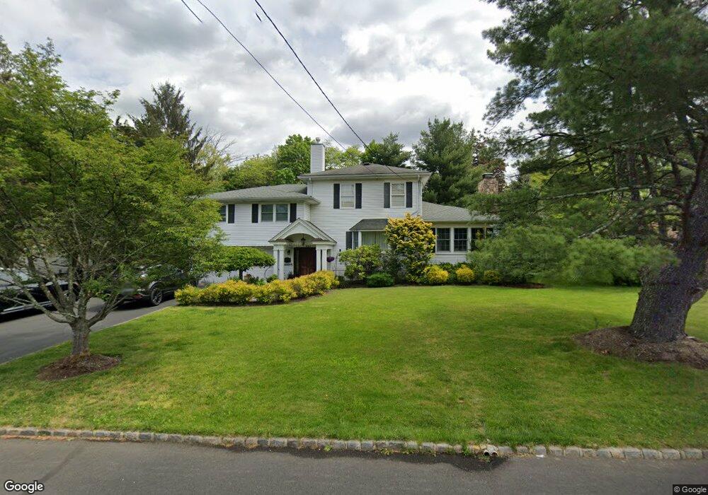 284 Runnymede Pkwy, New Providence, NJ 07974 - photo 1