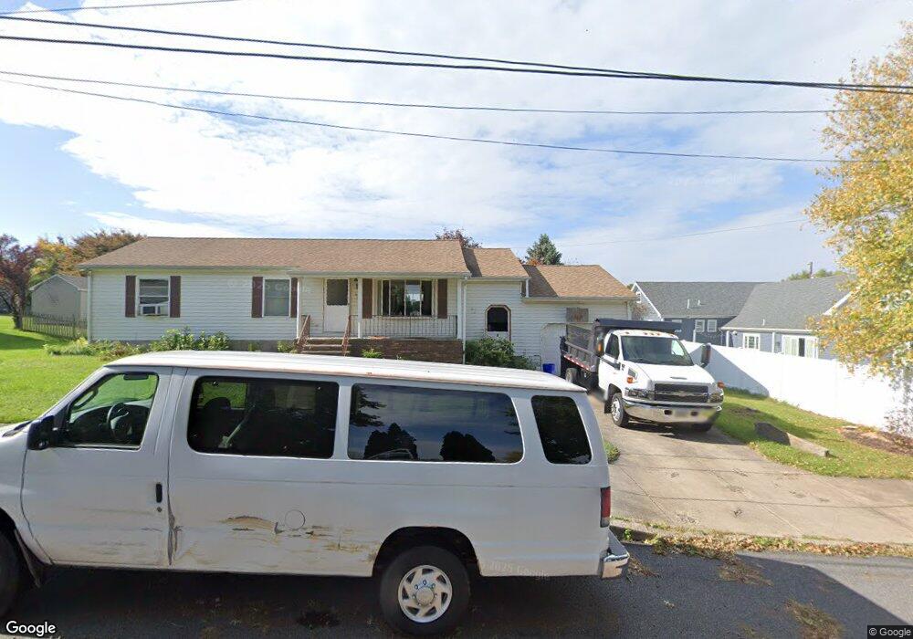 310 Sanders St, Scranton, PA 18505 - photo 1