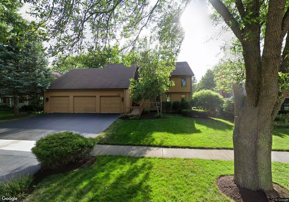 1131 Stuart Ct, Naperville, IL 60540 - photo 1