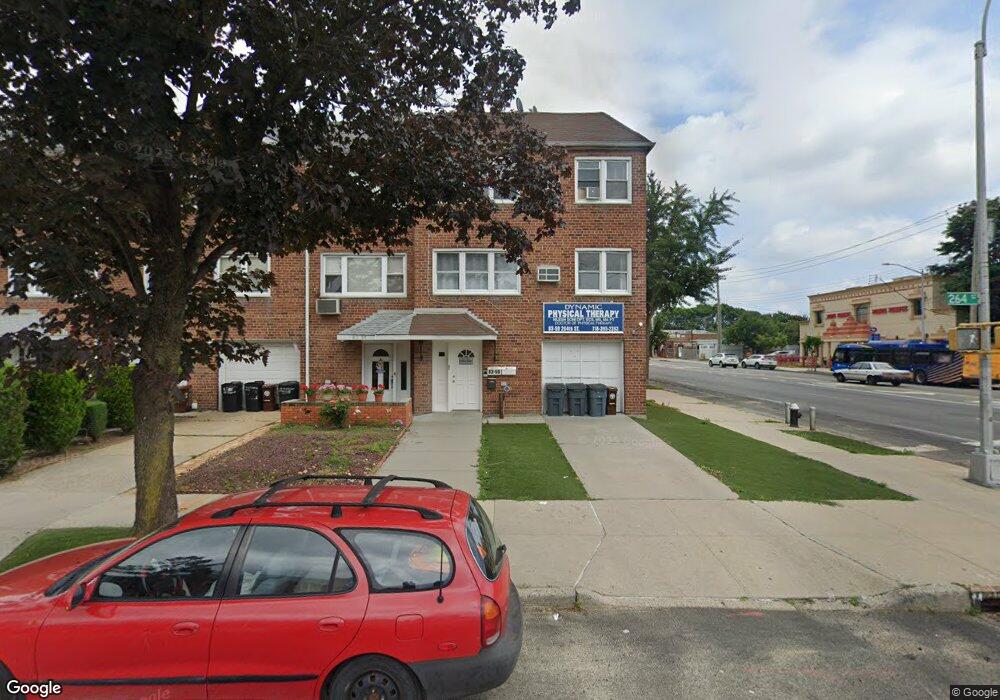 8359 264th St, Glen Oaks, NY 11004 - photo 1