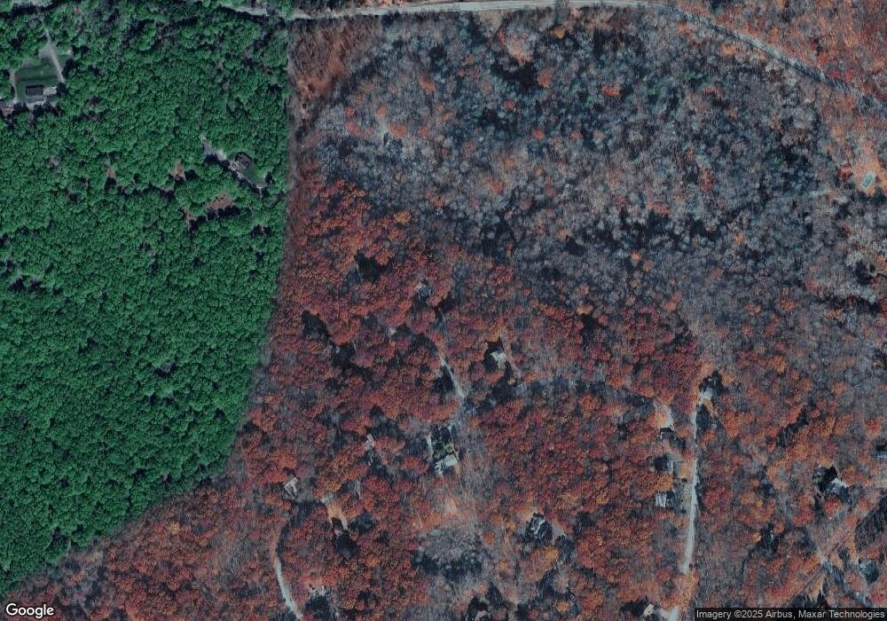 1110 Grouse Ct, Bushkill, PA 18324 - photo 1