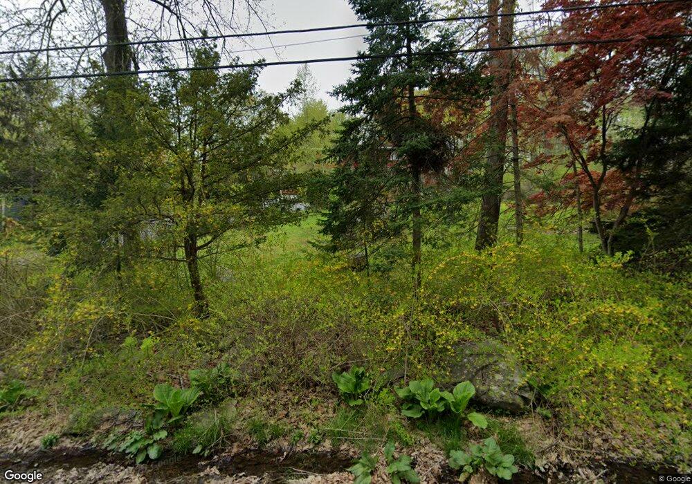 2945 Hemlock St, Yorktown Heights, NY 10598 - photo 1