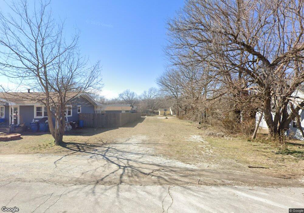 204 Summit St, Carl Junction, MO 64834 - photo 1
