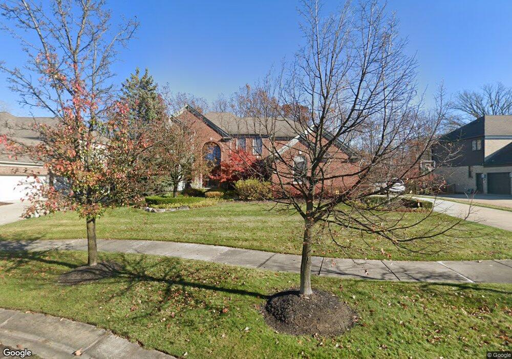 6990 Lexington Dr, West Bloomfield, MI 48322 - photo 1