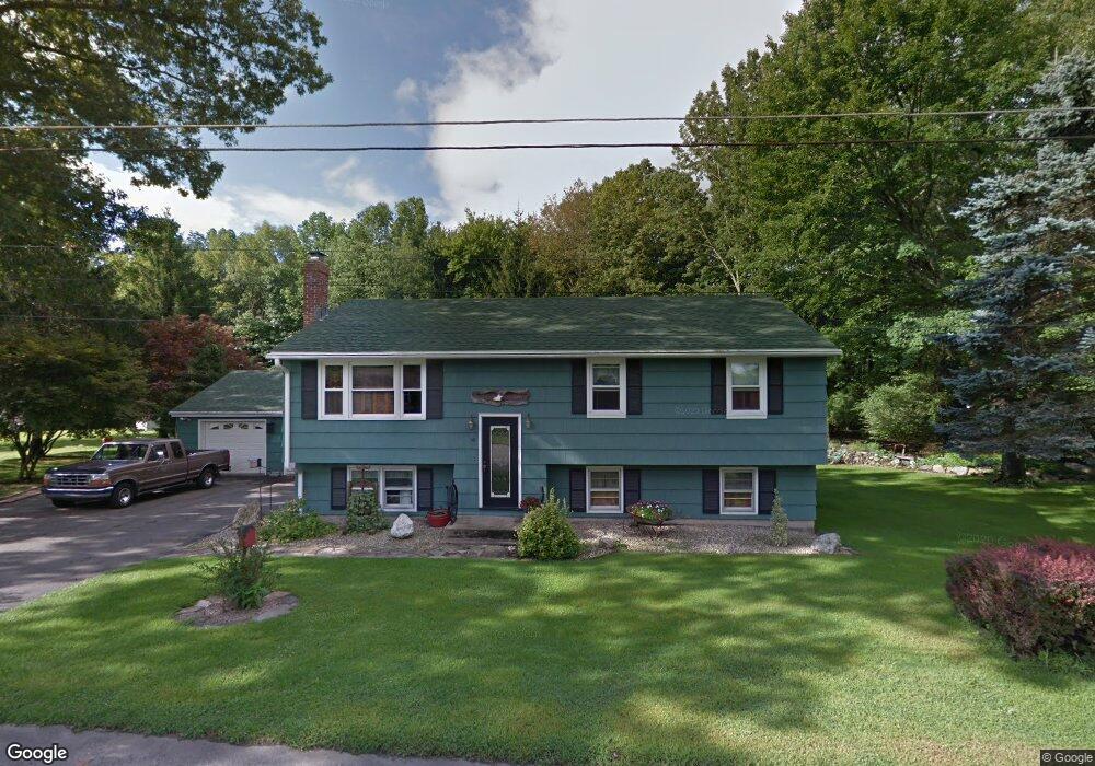 59 Pemberton Rd, Willimantic, CT 06226 - photo 1