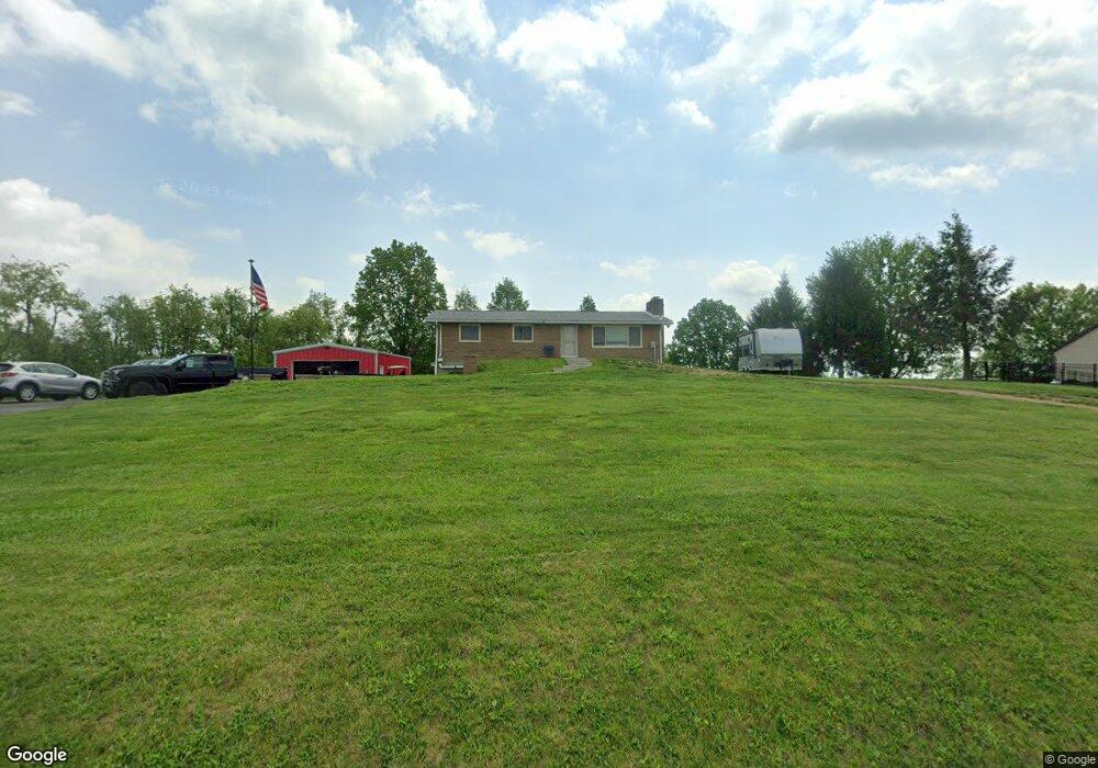 554 Valley View Rd, Eighty Four, PA 15330 - photo 1