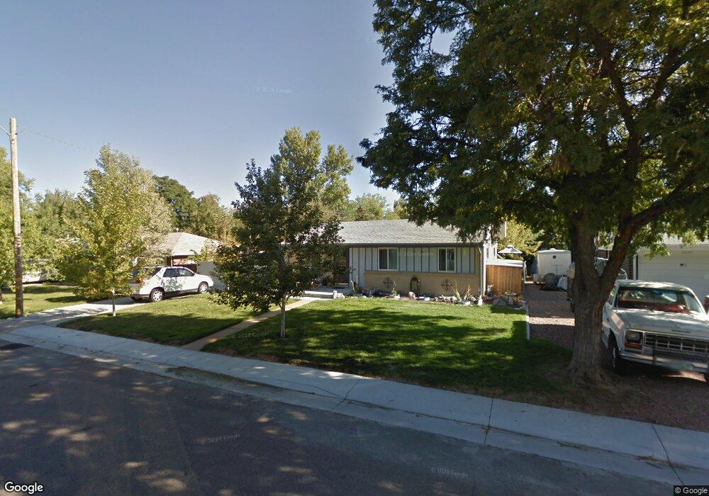 11677 E Virginia Place, Aurora, CO 80012 - photo 1