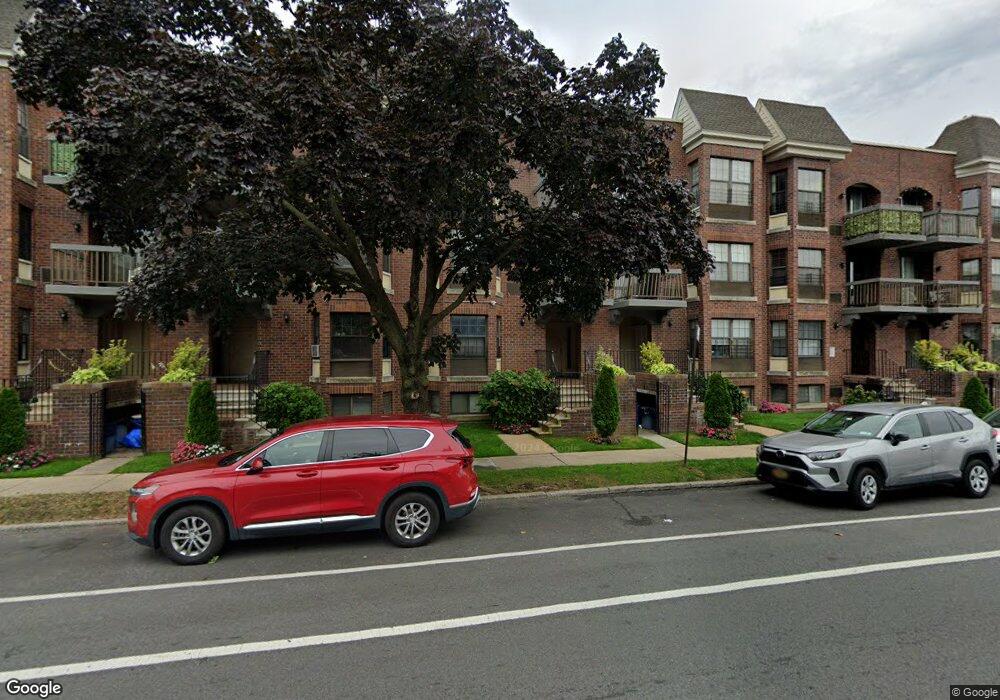 7116 164th St unit 2122, Fresh Meadows, NY 11365 - photo 1