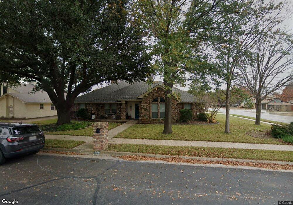 300 Blue Quail Ct, Bedford, TX 76021 - photo 1