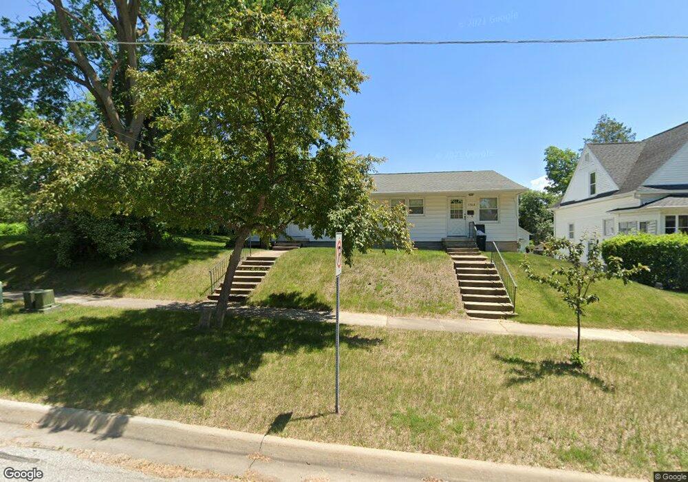 1306 Franklin St, Cedar Falls, IA 50613 - photo 1