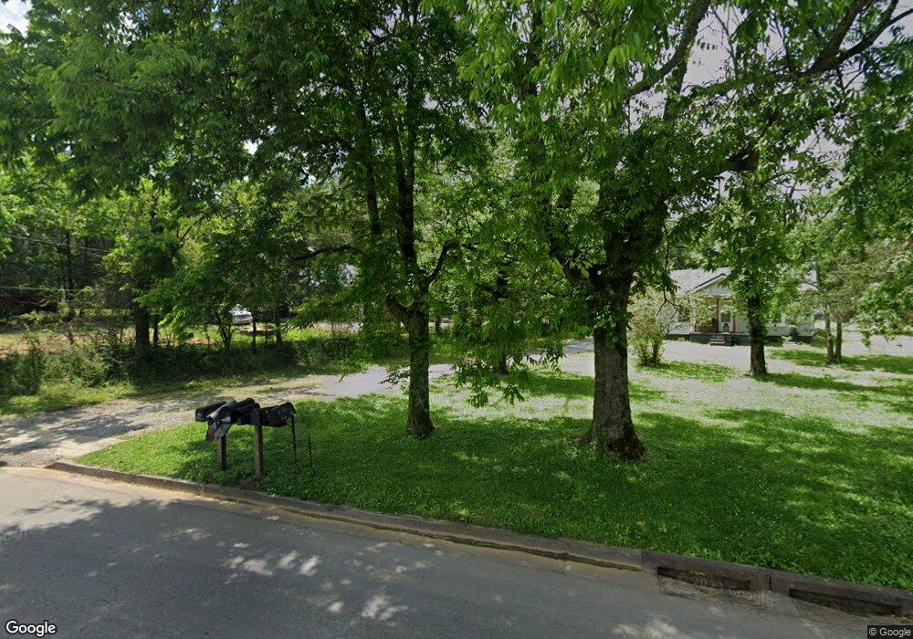 1049 Morton St, Shelbyville, TN 37160 - photo 1