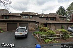 32 Brooke Hollow Ct, Ossining, NY 10562