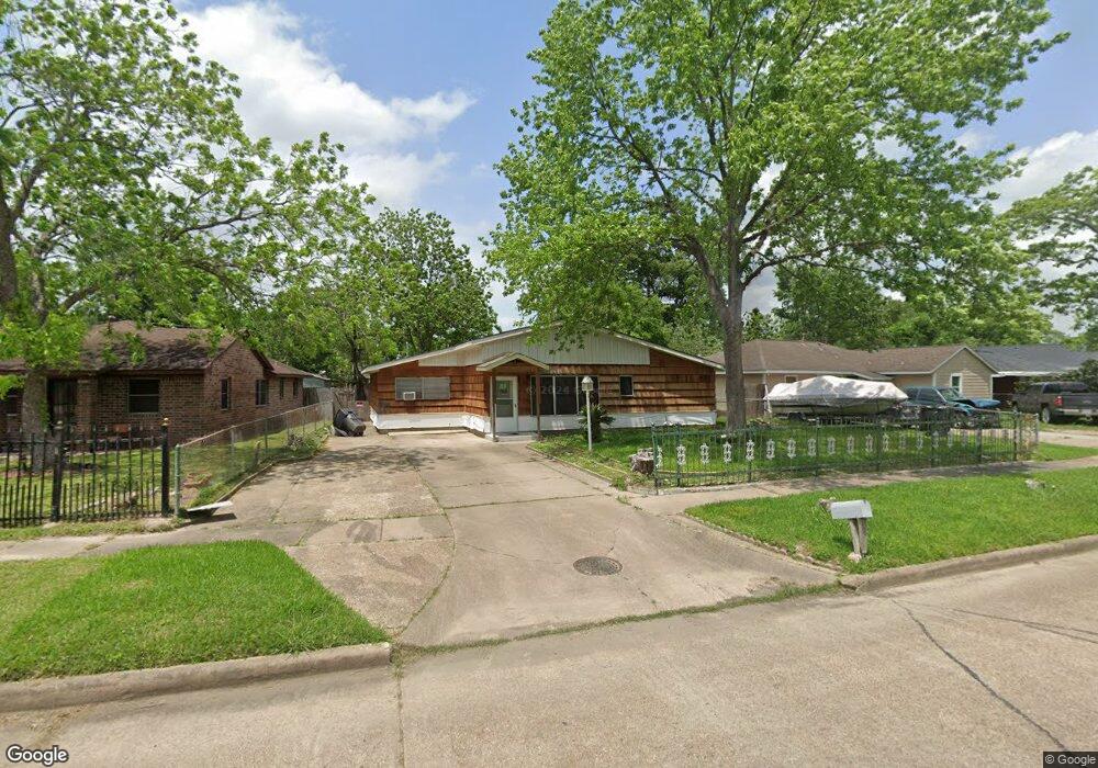 7707 Bretshire Dr, Houston, TX 77016 - photo 1