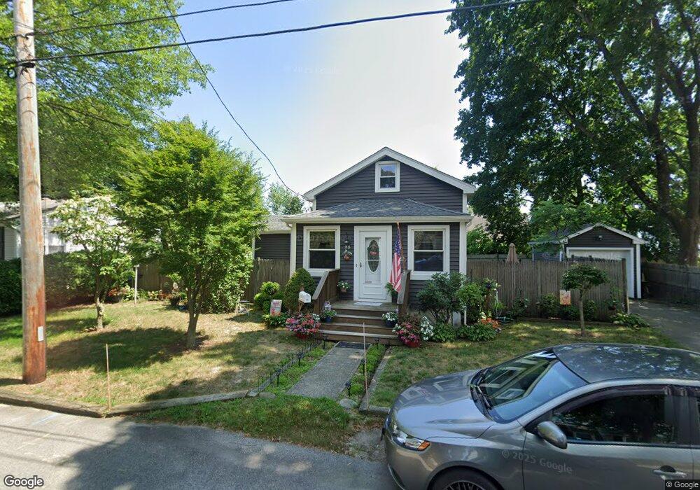 98 Greylawn Ave, Warwick, RI 02889 - photo 1