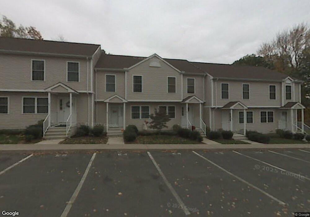 87 Marjorie Ln unit E, Manchester, CT 06042 - photo 1