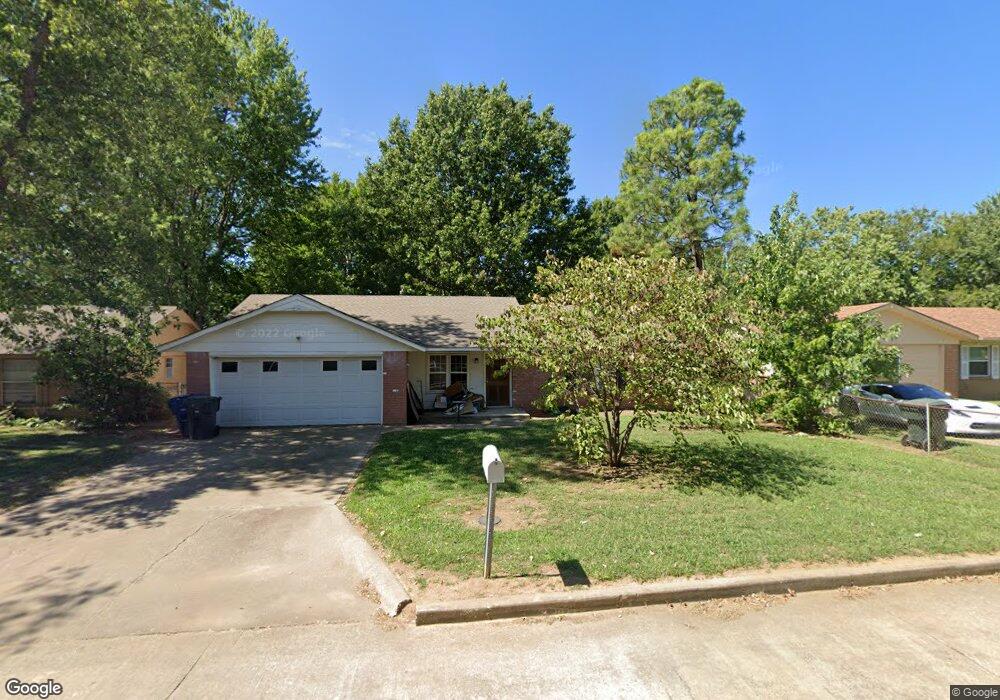 907 S Wewoka Ave, Claremore, OK 74017 - photo 1