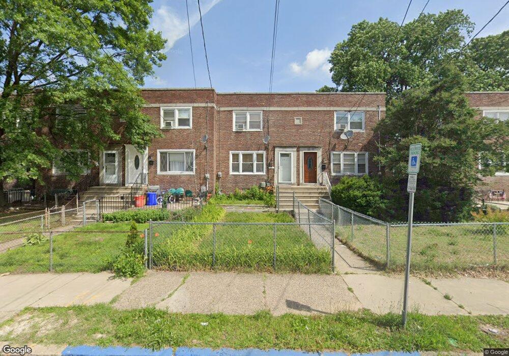 2911 Clinton St, Camden, NJ 08105 - photo 1