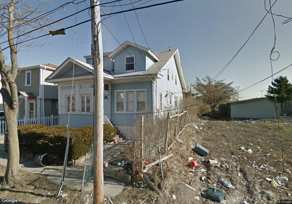 208 Beach 3rd St, Far Rockaway, NY 11691 - photo 1