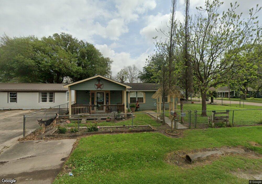 1721 Avenue M, Bay City, TX 77414 - photo 1