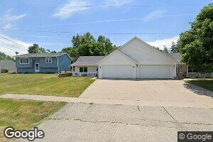 414 6th St NW, Mitchellville, IA 50169