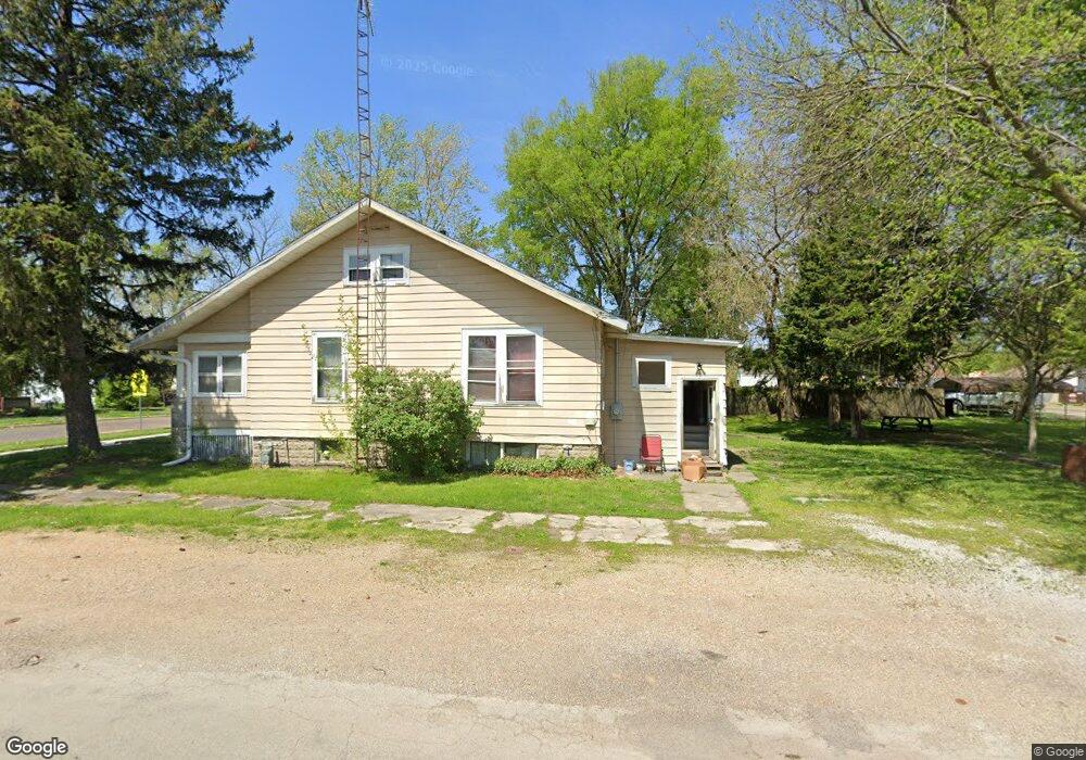 1130 Pekin St unit 215 N. Butler Street, Lincoln, IL 62656 - photo 1