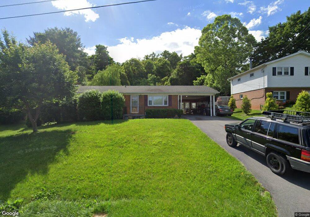 513 Whitacre St, Winchester, VA 22601 - photo 1